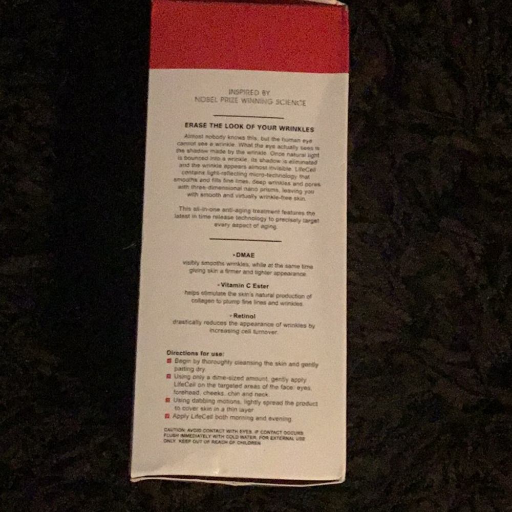 Anti-Aging Skincare Serum - Red and White - Picture 2 of 4